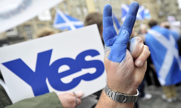 英國首相卡梅倫錯誤地舉辦蘇格蘭獨立公投