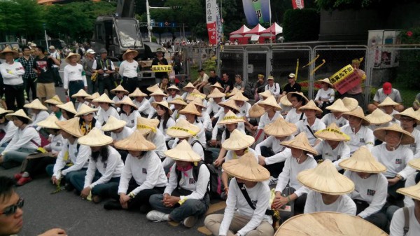 Tens of thousands joined the Taipei protest.